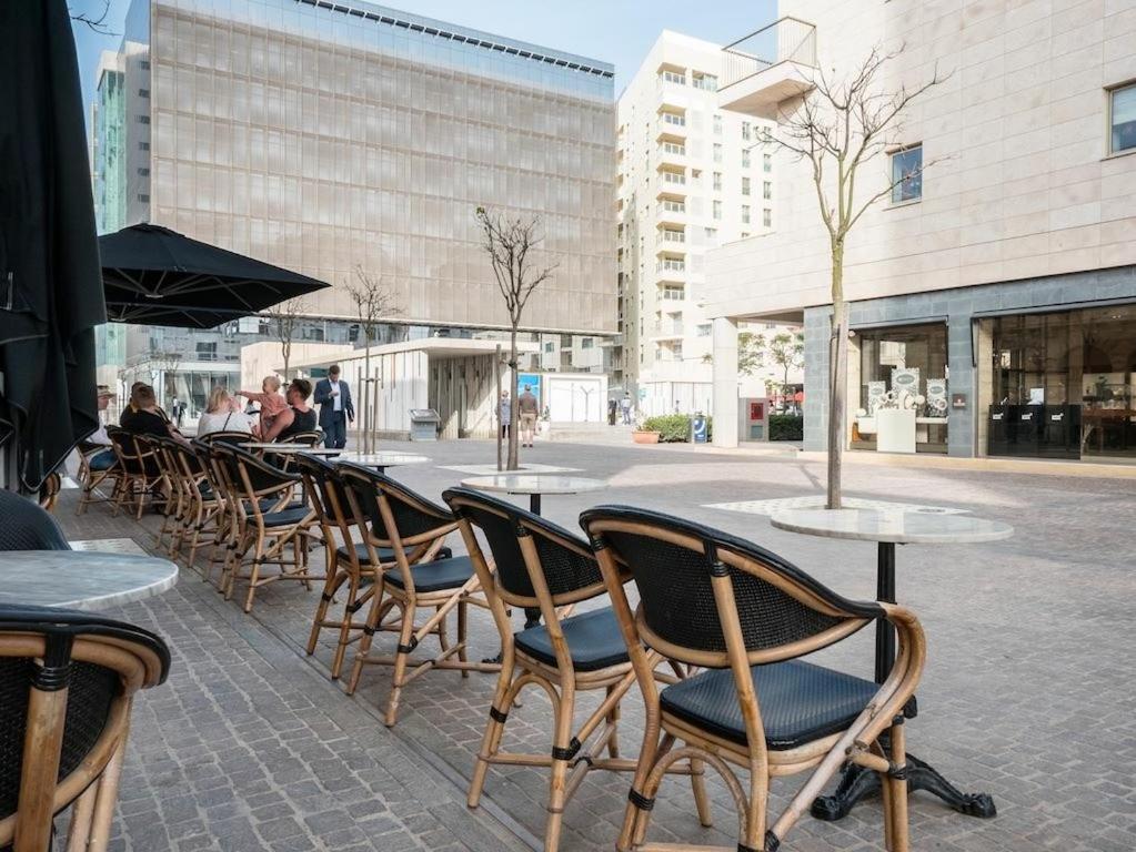 Seaview Apartment In Fort Cambridge, Sliema Bagian luar foto