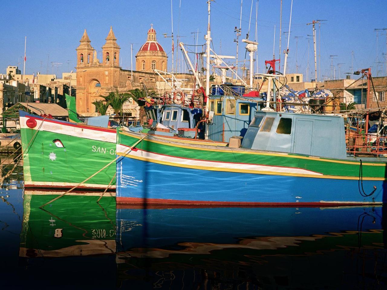 Seaview Apartment In Fort Cambridge, Sliema Bagian luar foto