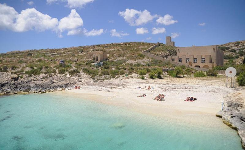 Seaview Apartment In Fort Cambridge, Sliema Bagian luar foto