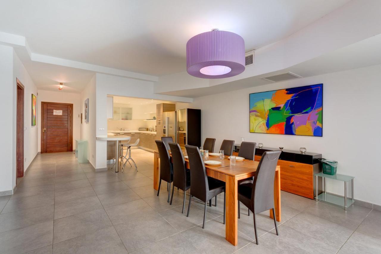 Seaview Apartment In Fort Cambridge, Sliema Bagian luar foto